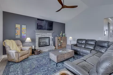 825 Grantwood Cir, Greer, SC 29651 photo 16