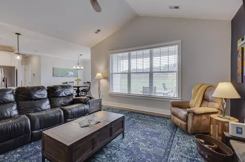 825 Grantwood Cir, Greer, SC 29651 photo 17