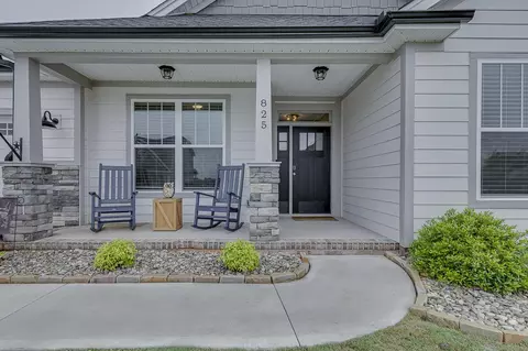 825 Grantwood Cir, Greer, SC 29651 photo 4