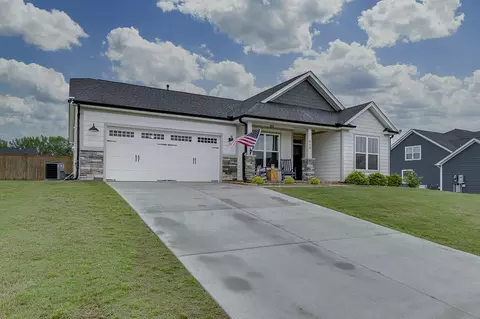 825 Grantwood Cir, Greer, SC 29651 photo 3