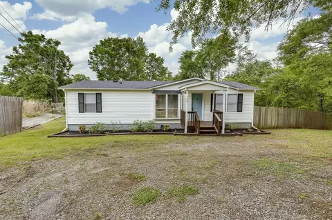 499 Irby Rd, Spartanburg, SC 29301