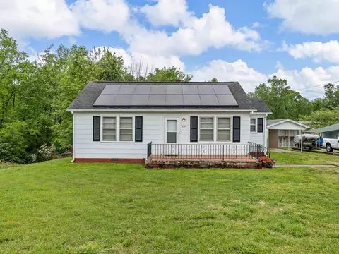 632 Maple Dr, Greer, SC 29651 photo 2