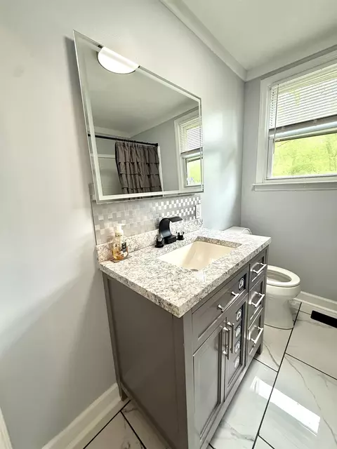 Bath - 7 Pine Ln, Inman, SC 29349 photo 3 of 3