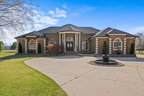 232 Vista Pointe Dr, Greer, SC 29651