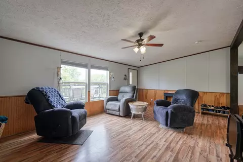 360 Johnson Cir, Inman, SC 29349 photo 5