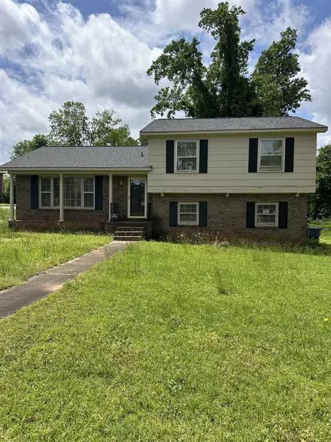 201 Sheffield Dr, Spartanburg, SC 29301