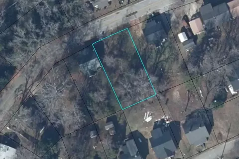 119 Cannon St, Woodruff, SC 29388