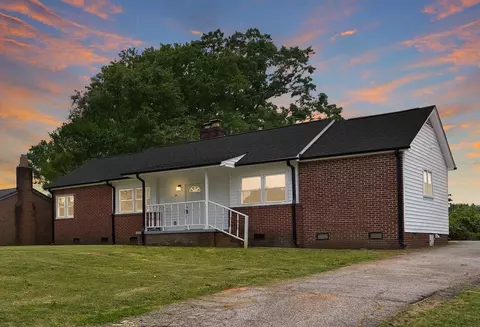160 Dogwood Ave, Spartanburg, SC 29302