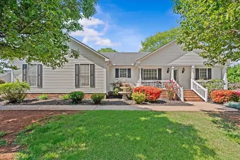 142 Chandler Downs Trl, Inman, SC 29349