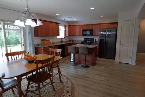 502 E Heatherstone Ln, Roebuck, SC 29376 photo 8