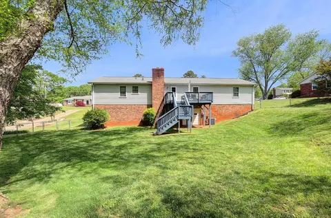Exterior - 39 Rollingreen Rd, Greer, SC 29651 photo 13 of 16