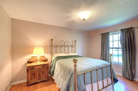 Bedroom - 39 Rollingreen Rd, Greer, SC 29651 photo 4 of 9