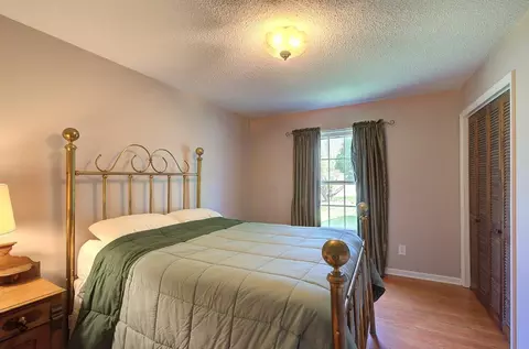 Bedroom - 39 Rollingreen Rd, Greer, SC 29651 photo 5 of 9