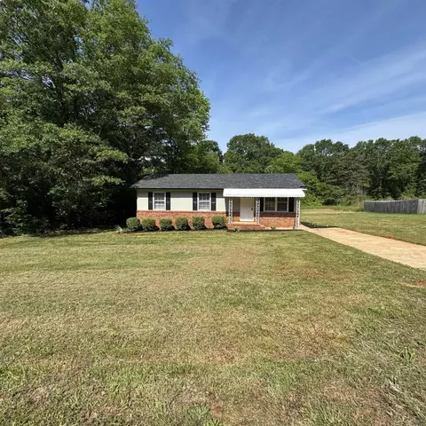 156 Bradley Dr, Wellford, SC 29385
