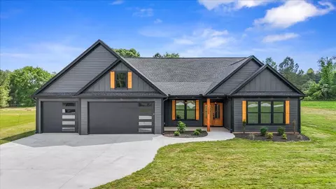 1155 Goodjoin Rd, Campobello, SC 29322
