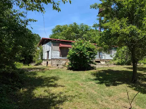 110 2nd St, Cowpens, SC 29330