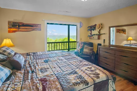 Bedroom - 25 Little Falls Dr, Tryon, NC 28782 photo 2 of 4