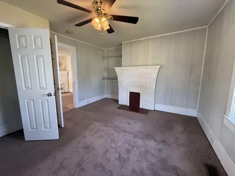 362 E Floyd Baker Blvd, Gaffney, SC 29340 photo 3