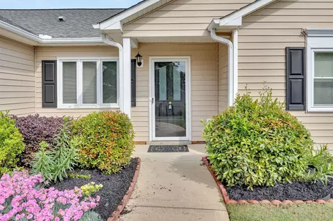 15 Sunbriar Dr, Greenville, SC 29615
