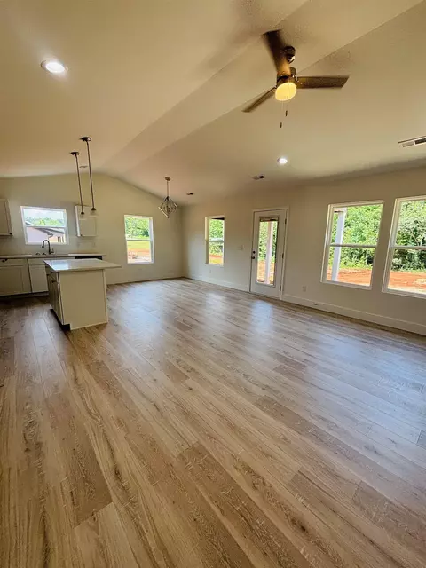 768 Darwin Rd, Gaffney, SC 29340 photo 6