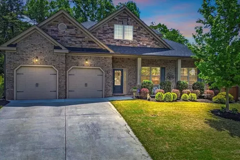 208 Ashcroft Ln, Simpsonville, SC 29681