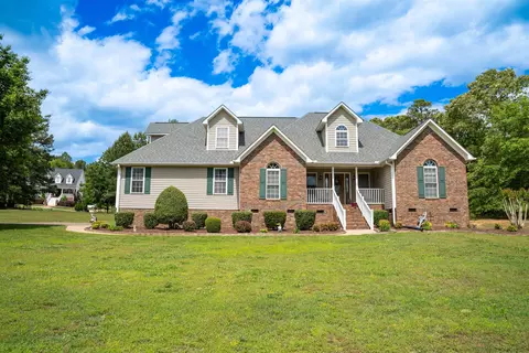 531 Thorn Cove Dr, Chesnee, SC 29323