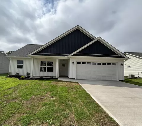 125 Brently Dr, Chesnee, SC 29323