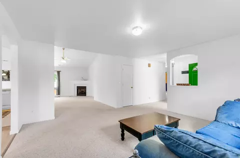 477 Perry Rd, Greer, SC 29651 photo 4