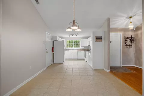 2 Birch Tree Rd, Greer, SC 29651 photo 15
