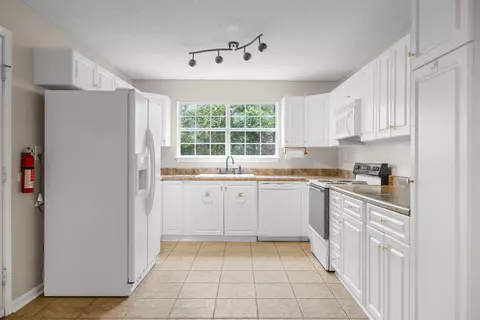 2 Birch Tree Rd, Greer, SC 29651 photo 12