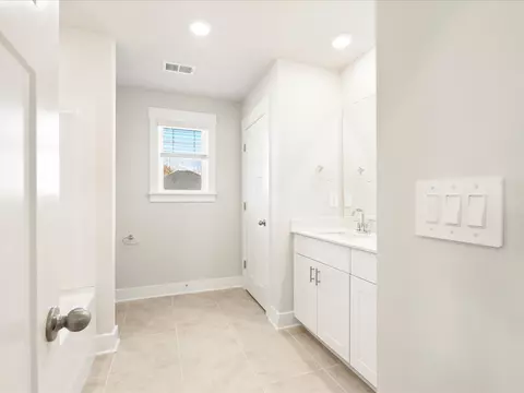 897 Burghley Cir, Greer, SC 29651 photo 32