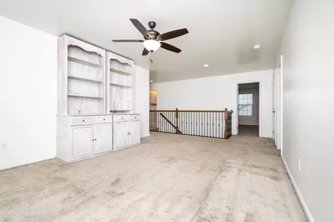 Living - 626 Windward Ln, Duncan, SC 29334 photo 1 of 4