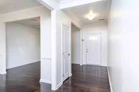 Entry Way - 626 Windward Ln, Duncan, SC 29334 photo 2 of 2