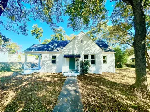 515 Lanford Rd, Woodruff, SC 29388