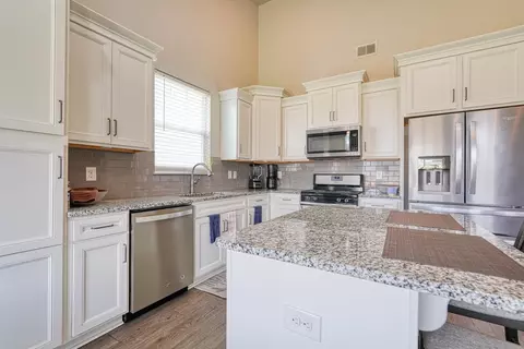 Kitchen - 431 Vestry Pl, Moore, SC 29369 photo 1 of 3