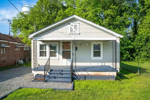 438 E Dr Lm Rosemond Ln, Gaffney, SC 29340