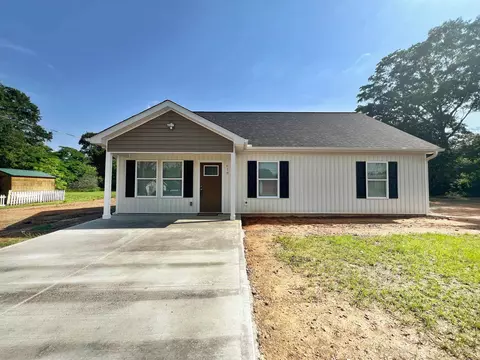 618 Freddie Dr, Spartanburg, SC 29303