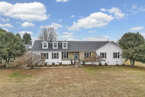 121 Eastlake Dr, Spartanburg, SC 29302