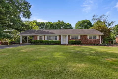 8 Montford Ave, Boiling Springs, SC 29316