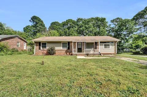 211 Skyline Rd, Greer, SC 29651