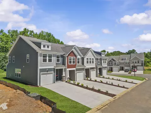 1310 Maplesmith Way, Moore, SC 29369 photo 2