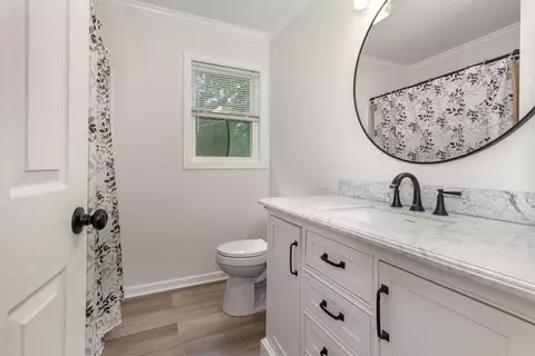 Bath - 117 G St, Williamston, SC 29697 photo 1 of 6