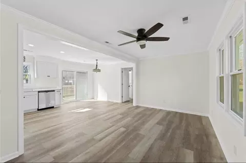 Living - 117 G St, Williamston, SC 29697 photo 2 of 2