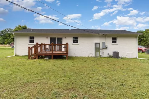 Exterior - 117 G St, Williamston, SC 29697 photo 5 of 7