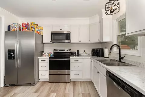 Kitchen - 117 G St, Williamston, SC 29697 photo 4 of 5