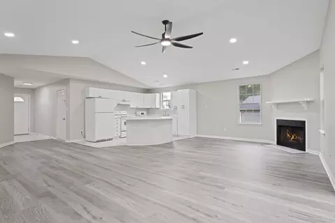 338 E Celestial Dr, Greer, SC 29651 photo 10
