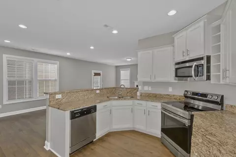 Kitchen - 205 Wicker Park Ave, Greer, SC 29651 photo 2 of 2