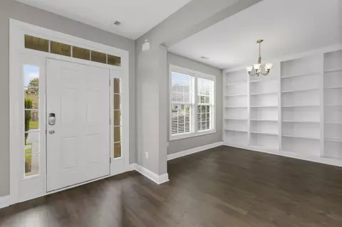 Entry Way - 205 Wicker Park Ave, Greer, SC 29651 photo 2 of 4
