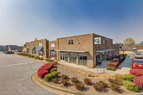 Exterior - 205 Wicker Park Ave, Greer, SC 29651 photo 12 of 13