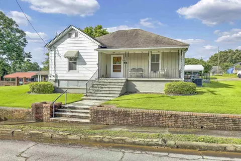 1 Robinsview Ln, Spartanburg, SC 29301